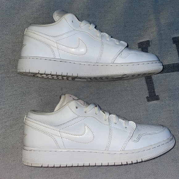 Jordan Shoes - Jordan 1 White Low